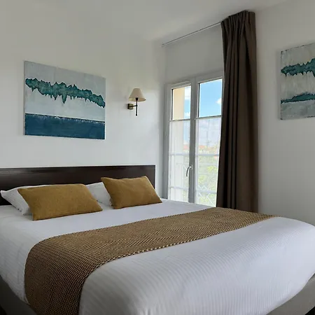 Logis Le Richelieu - Royan Atlantique Hotel Saujon