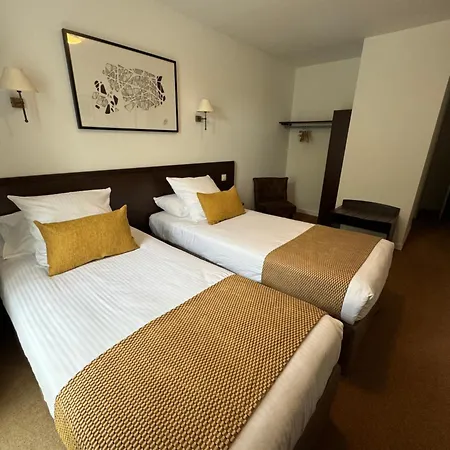 Hotel Logis Le Richelieu - Royan Atlantique Saujon