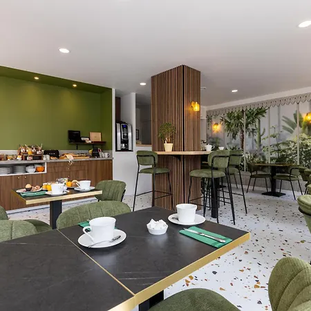 Hotel Logis Le Richelieu - Royan Atlantique Saujon