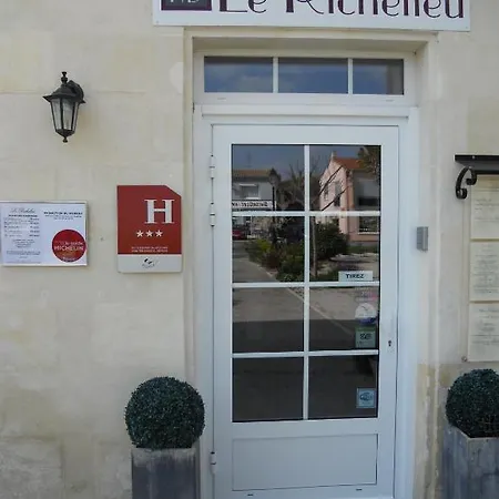 Logis Le Richelieu - Royan Atlantique 3*