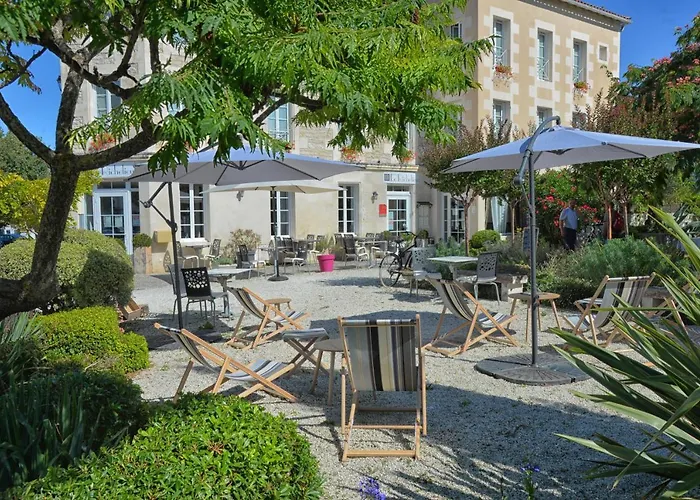 ホテル Logis Le Richelieu - Royan Atlantique ソジョン