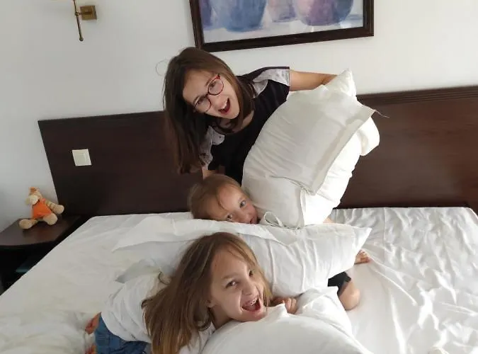 ホテル Logis Le Richelieu - Royan Atlantique ソジョン